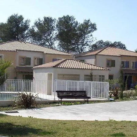 Club*** Mmv Des Cigales 3*